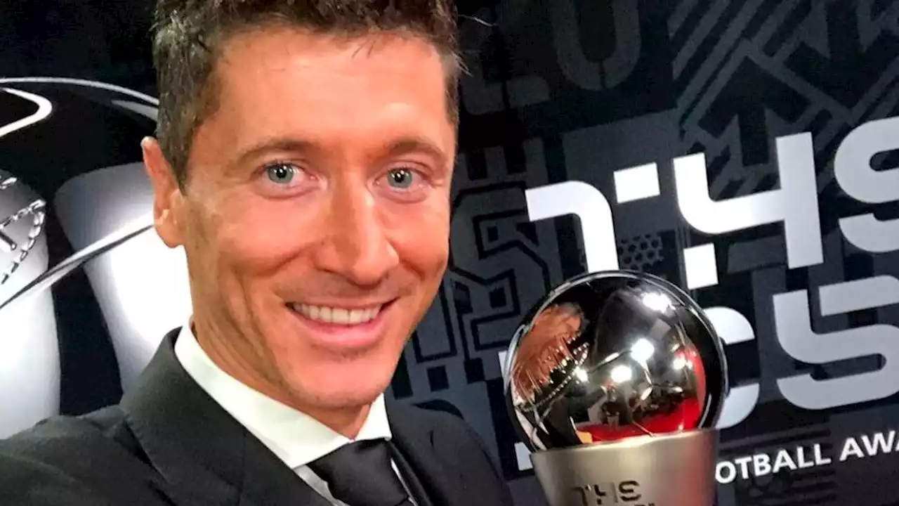 Lewandowski le ganó a Messi el Premio The Best al mejor jugador del mundo | El polaco superó al astro argentino en el galardón de la FIFA