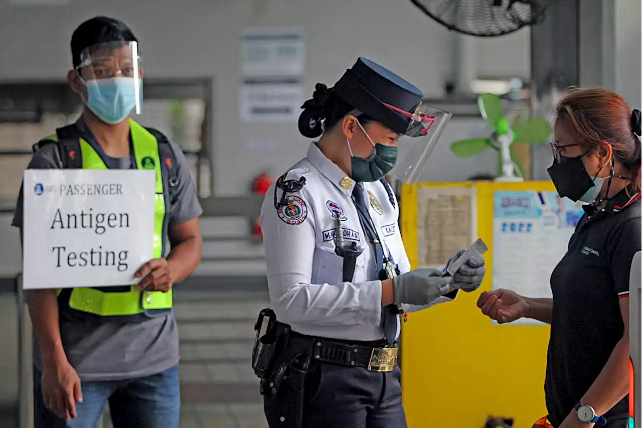 Workers exempted from controversial 'No vax, no ride' rule