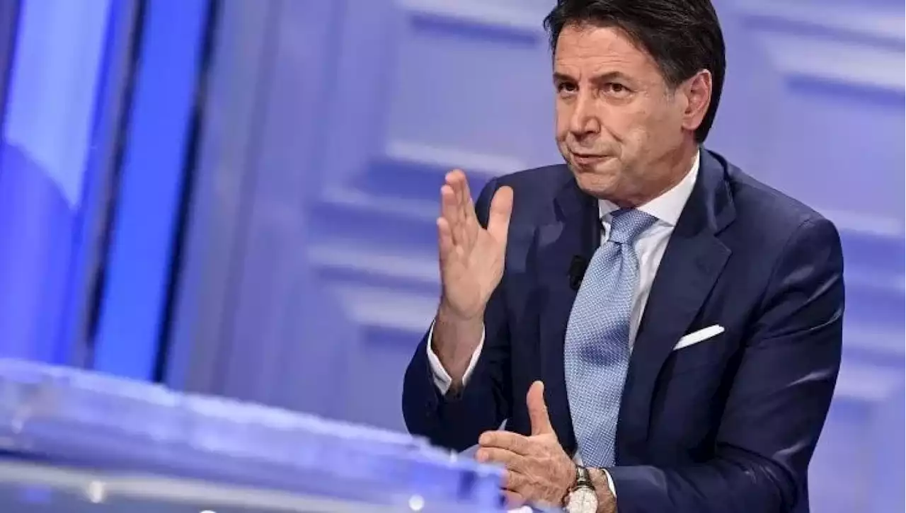 Conte chiude al centrodestra, ma tra 5S e Pd cresce la distanza