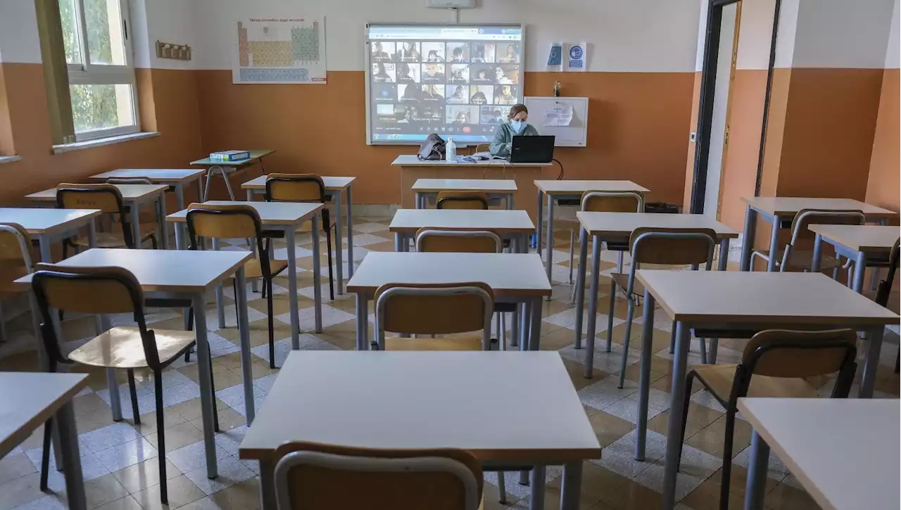 Scuola, le feroci divisioni della Dad