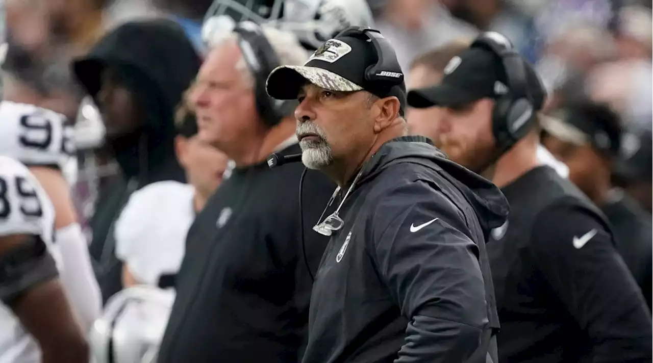 Raiders Coach Pens Handwritten Notes to Players After Playoff Loss