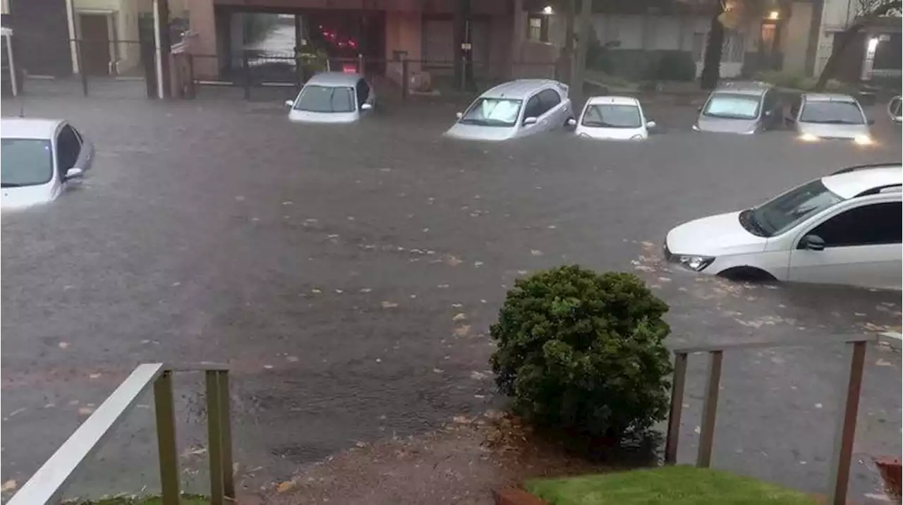 Temporal sin precedentes en Montevideo: la ciudad quedó bajo el agua tras las lluvias intensas