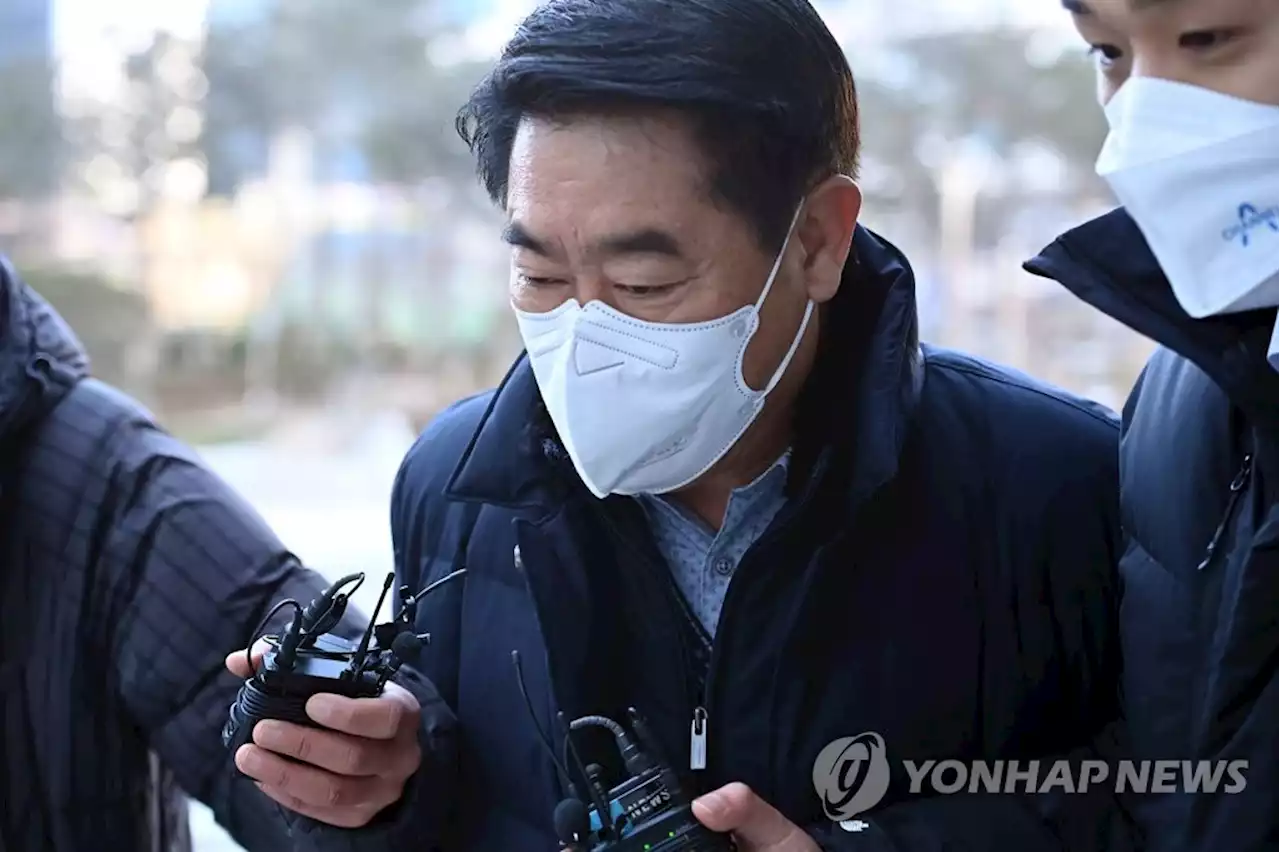 경찰, '대장동 40억 수뢰 혐의' 최윤길 전 성남시의장 구속(종합) | 연합뉴스