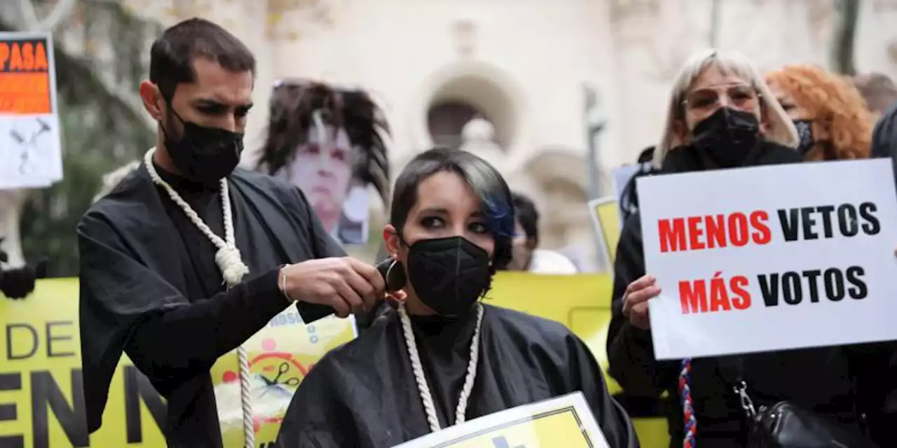 Los peluqueros le darán un nuevo look a la campaña electoral en Castilla y León