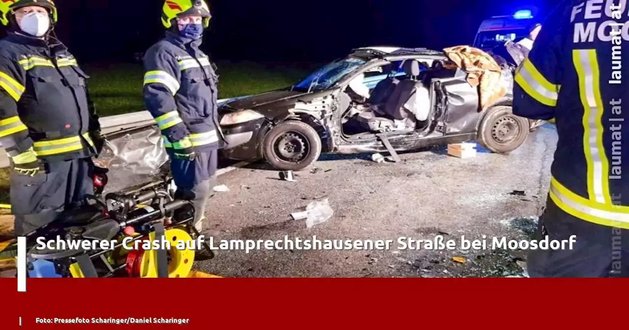 Schwerer Crash auf Lamprechtshausener Straße bei Moosdorf | laumat|at