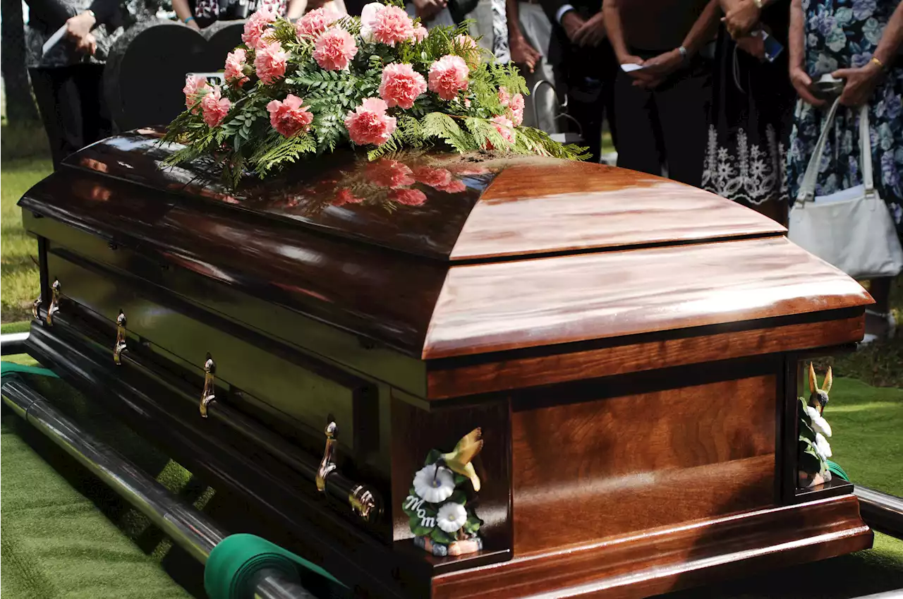 Family shocked to find a body they didn't recognize in their loved one's casket