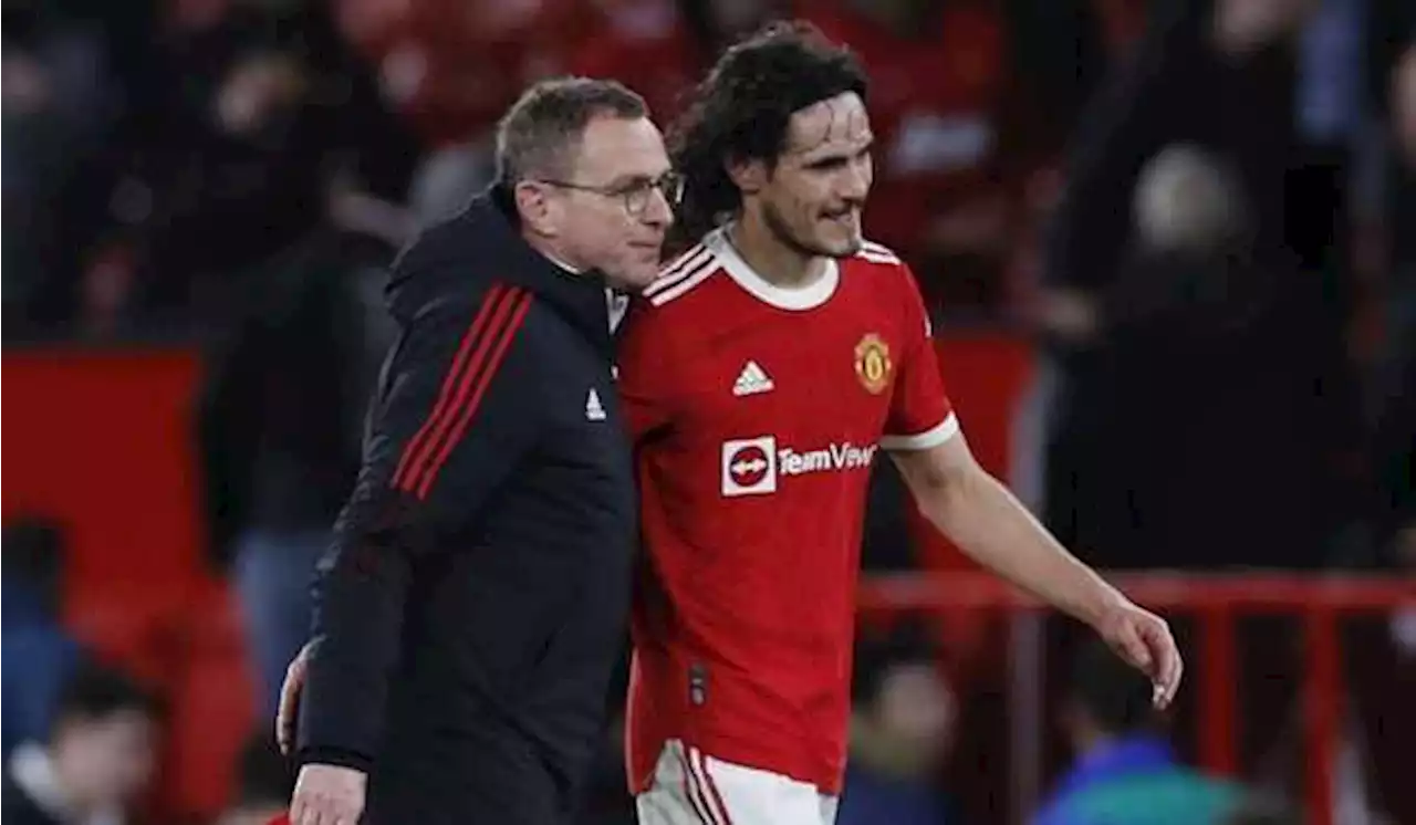 Ralf Rangnick Minta Edinson Cavani Bertahan di MU