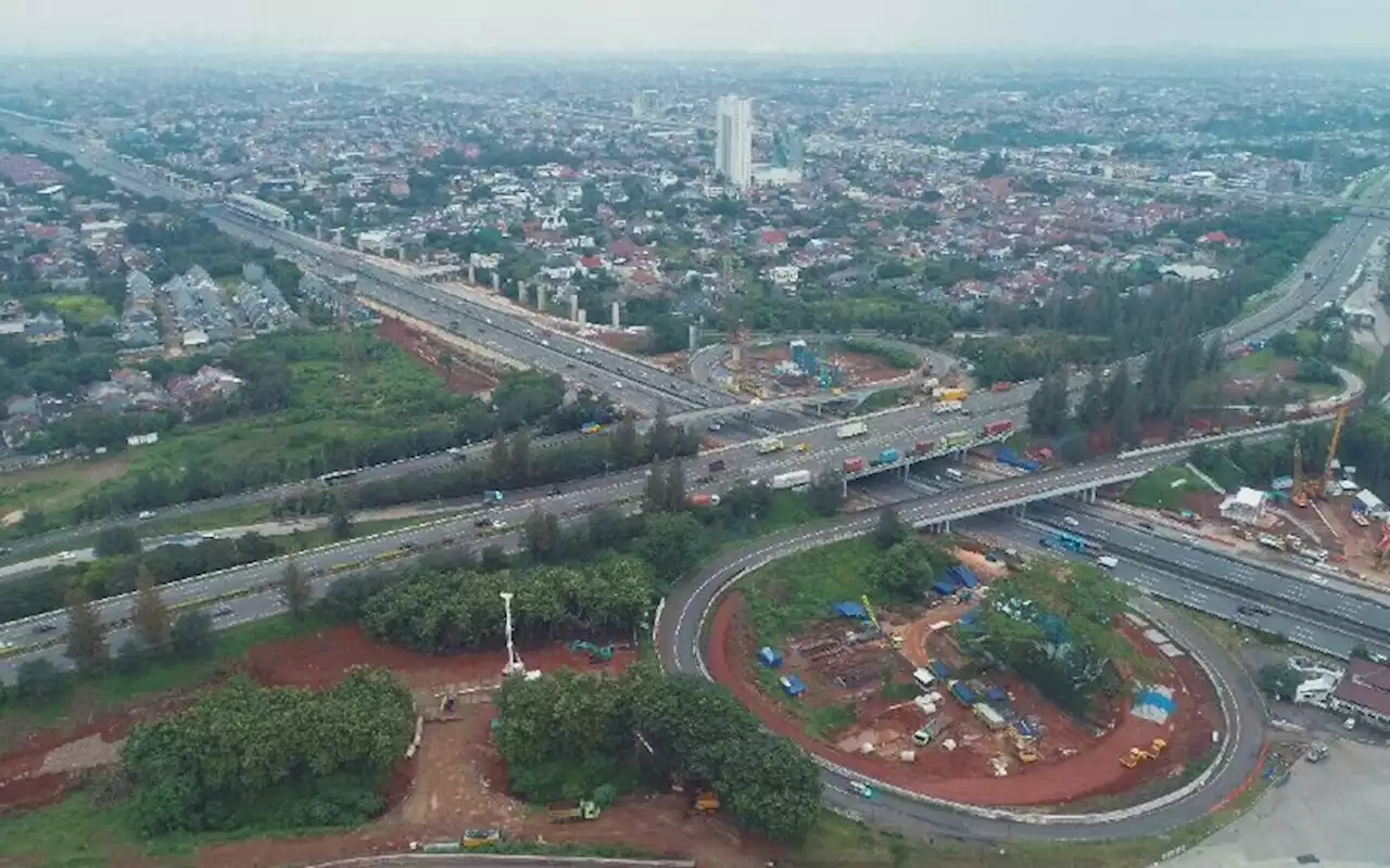 1 Januari 2022, Jasa Marga Catat 137.000 Kendaraan Kembali ke Jabotabek | Ekonomi - Bisnis.com