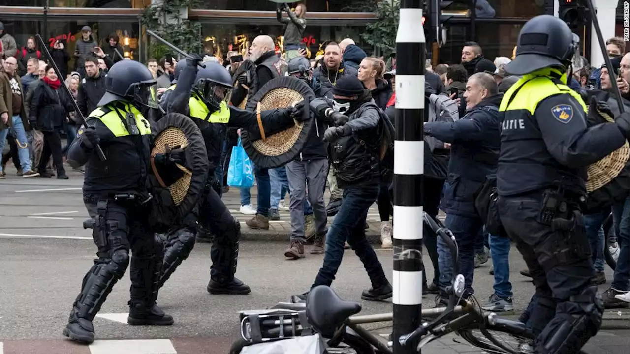 Dutch police disperse thousands protesting against lockdown measures