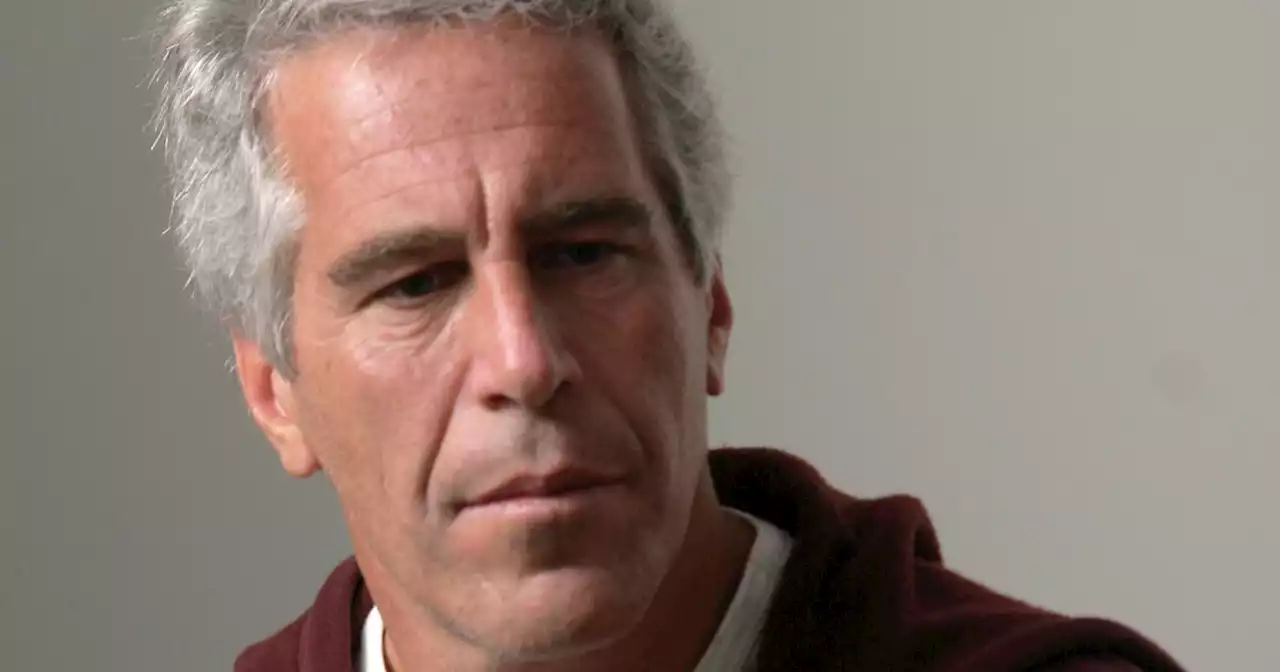 Case dropped against jail guards on duty night Epstein died