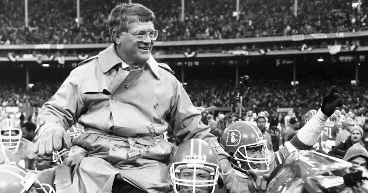 Dan Reeves, famed NFL coach and player, dies at 77