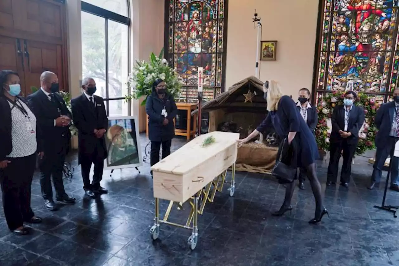 Tutu's ashes buried in Cape Town cathedral