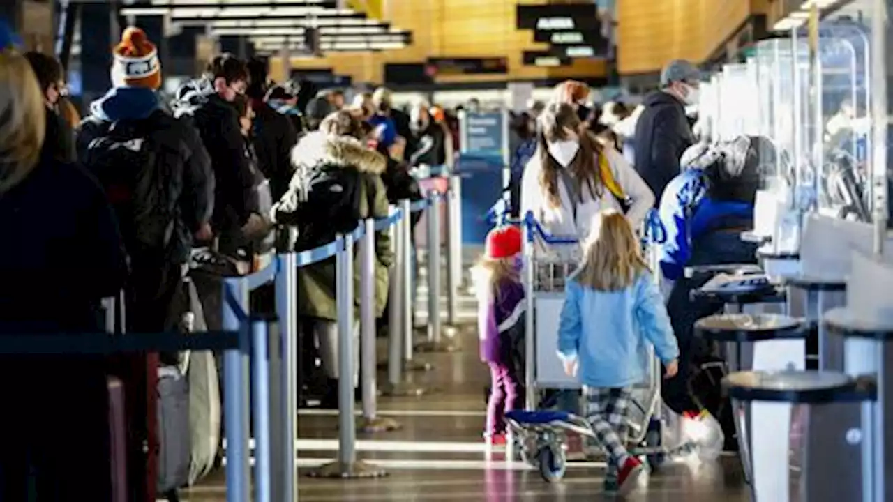 US air travel chaos continues as thousands more flights cancelled