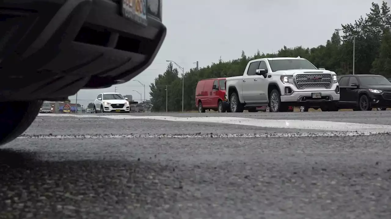 2 northbound lanes of Seward Highway closed between Dowling and Tudor