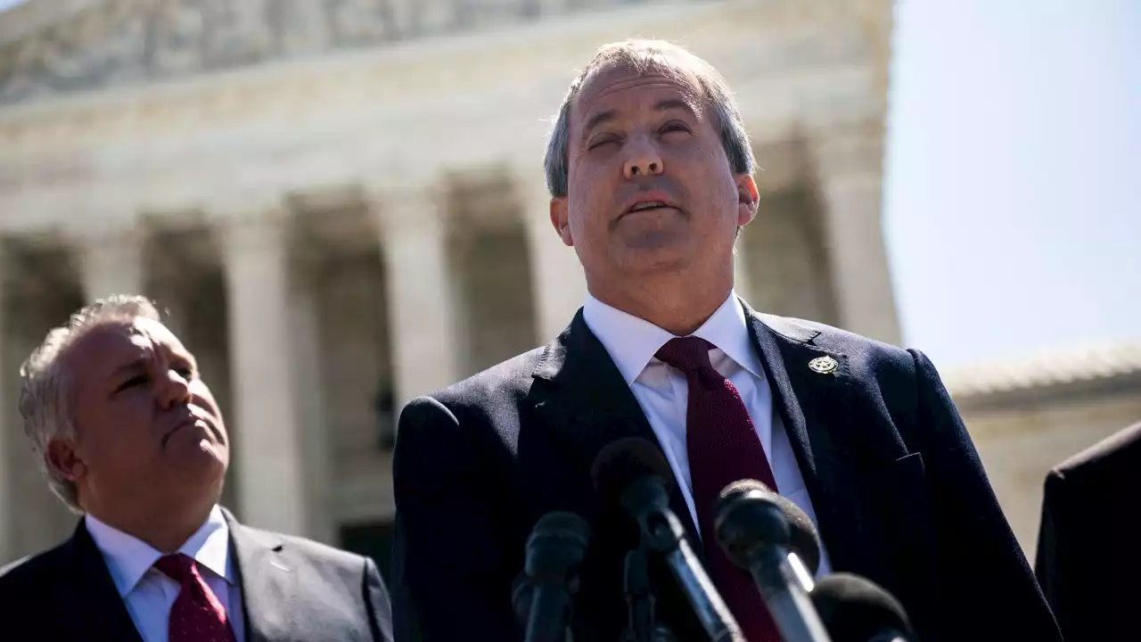 Texas Attorney General Ken Paxton, who has fought vaccine mandates, tests positive for COVID-19