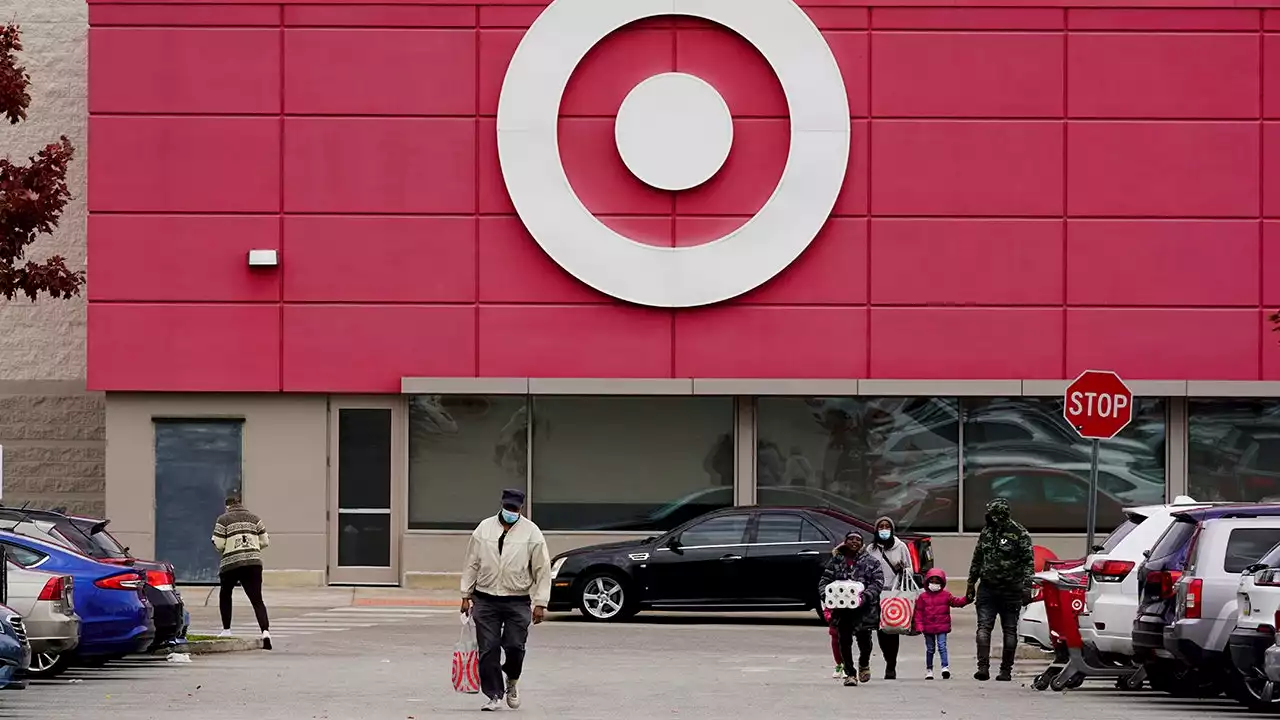 Target CEO says consumers will 'consolidate' shopping trips in 2022 due to rising inflation