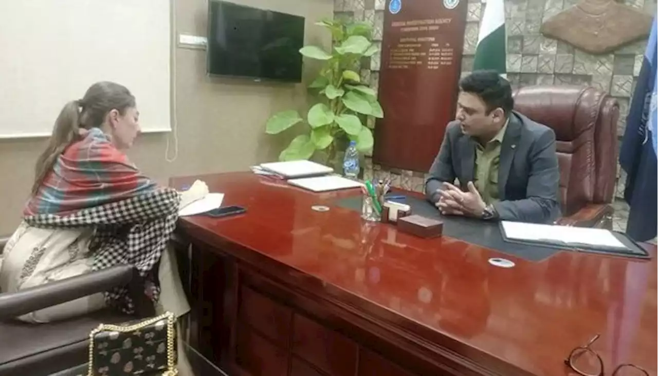 شرمیلا فاروقی نے نادیہ خان کیخلاف سائبر کرائم ونگ میں درخواست جمع کرادی