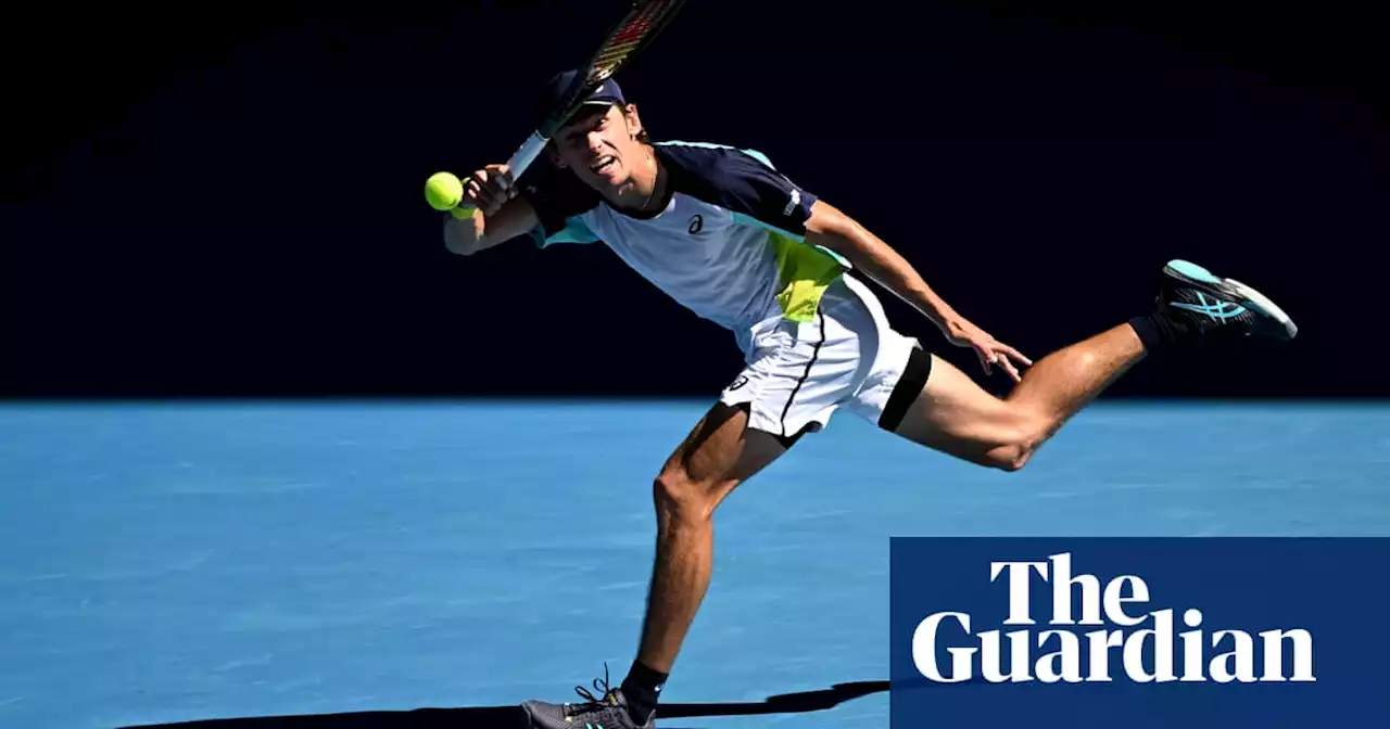 Sprightly Alex de Minaur races into Australian Open third round