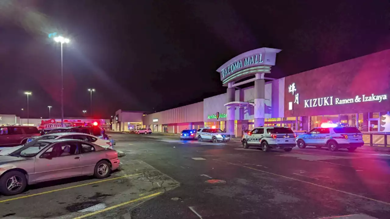 Man injured in shooting outside Tacoma Mall