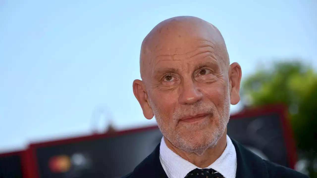 John Malkovich senza super green pass: l'hotel veneziano non lo fa entrare