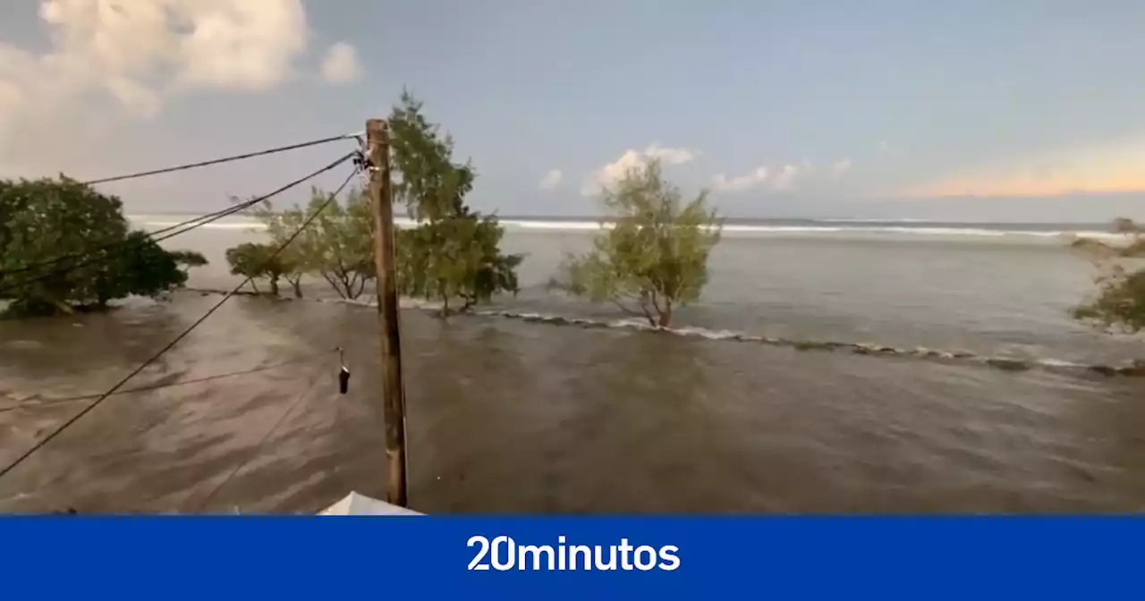 Un carpintero jubilado con problemas de movilidad sobrevivió al tsunami de Tonga flotando durante 27 horas en el mar