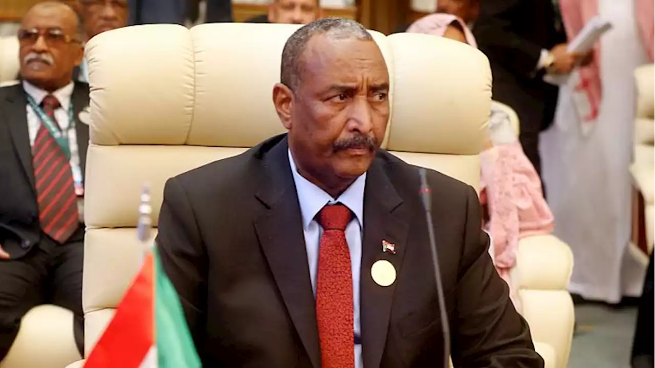 رئيس مجلس السيادة السوداني يصدر قراراً بتكليف 15 وزيراً
