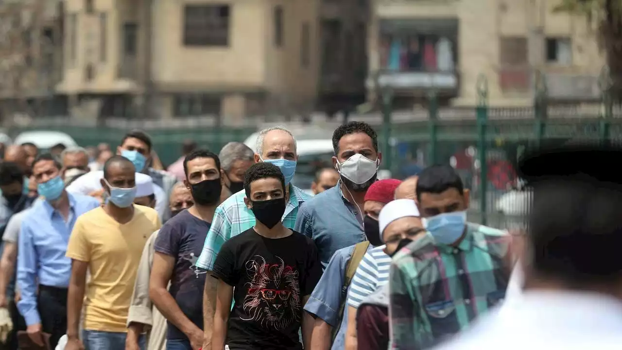 مصر.. مستشار السيسي يحسم الجدل حول إغلاق البلاد بسبب كورونا