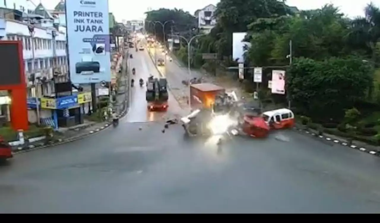 Kecelakaan Beruntun di Balikpapan, Polisi: Murni Kesalahan Pengemudi Truk