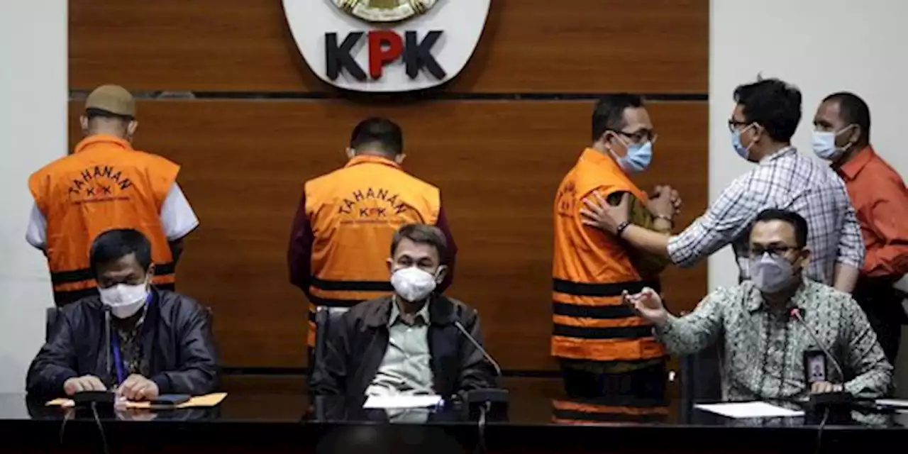 Hakim PN Surabaya Ditangkap KPK, Pihak Beperkara Minta Pemeriksaan Ulang | merdeka.com