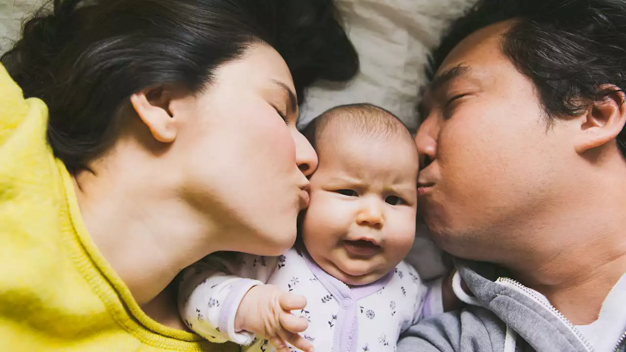 Babies may use saliva sharing to figure out relationships