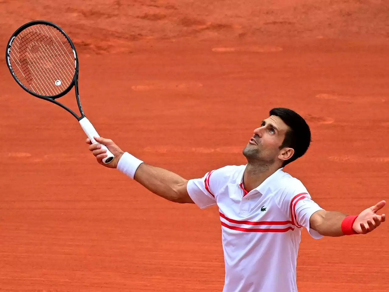 Djokovic può puntare a Roland Garros con green pass da guarito