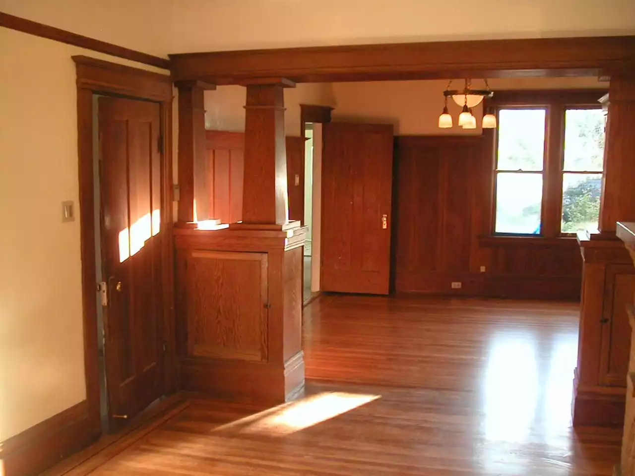 1-bedroom Edwardian built post-1906 earthquake: Guess the rent