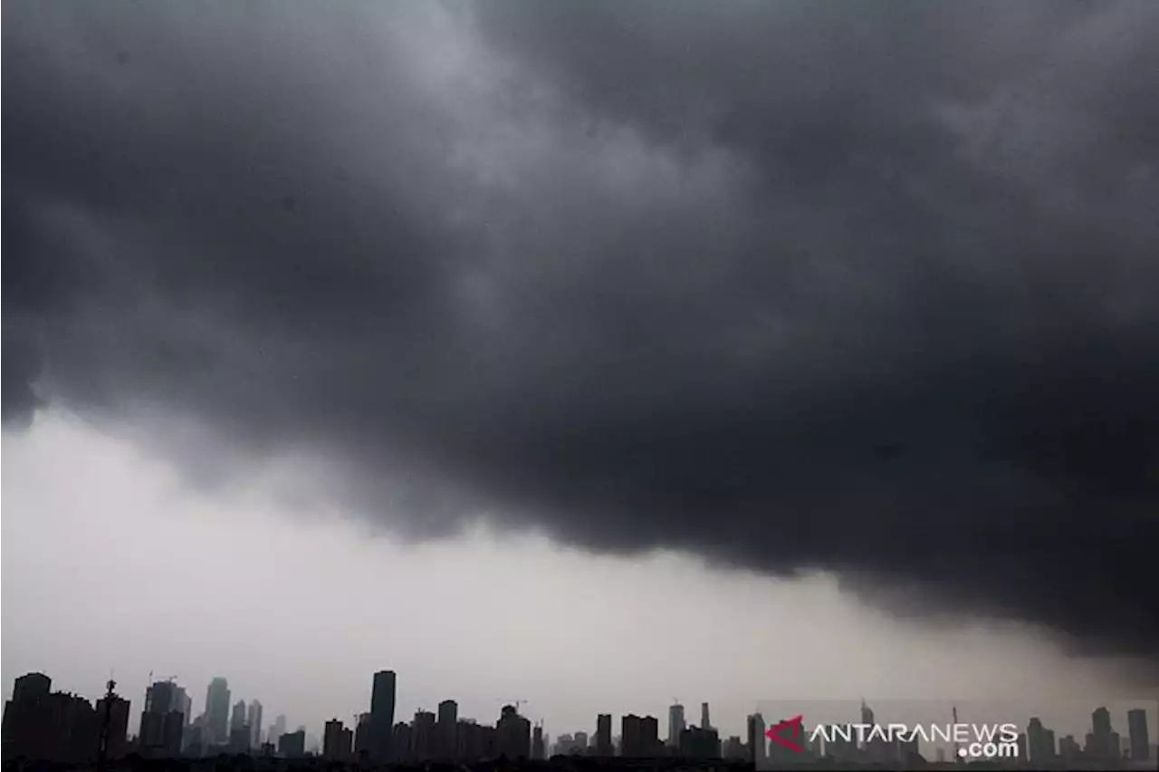 BMKG: Sebagian wilayah Jabodetabek diguyur hujan Senin hari ini