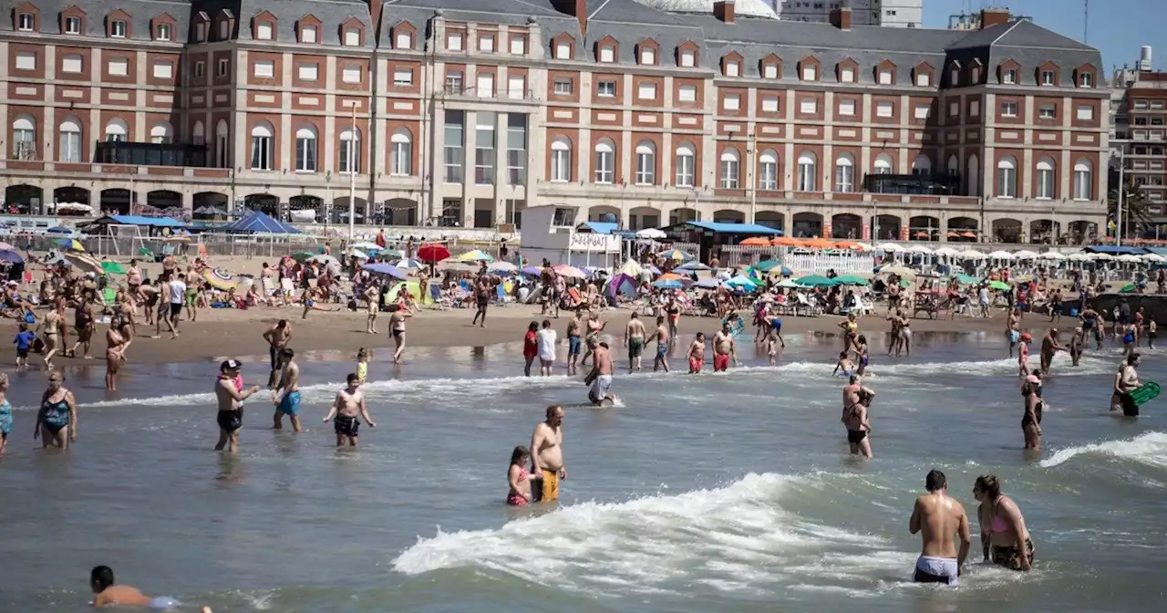 Mar del Plata: se metió al agua en la playa Popular al amanecer y se ahogó