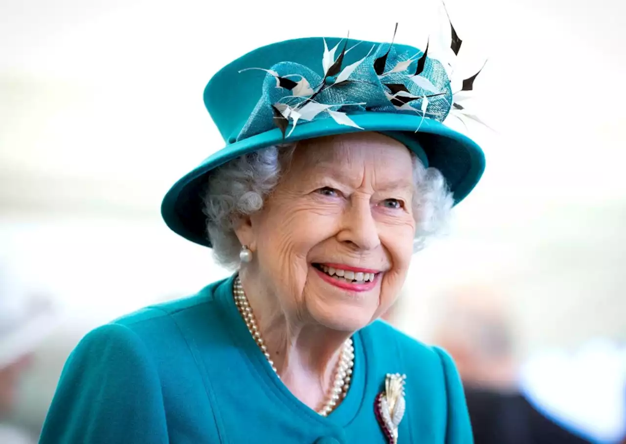 Queen jokes there's a colour she never wears as people would not recognise her