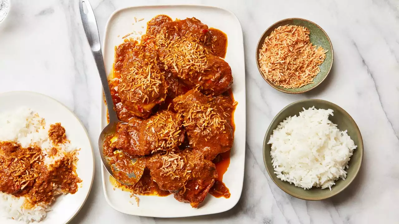 Instant Pot Chicken Rendang