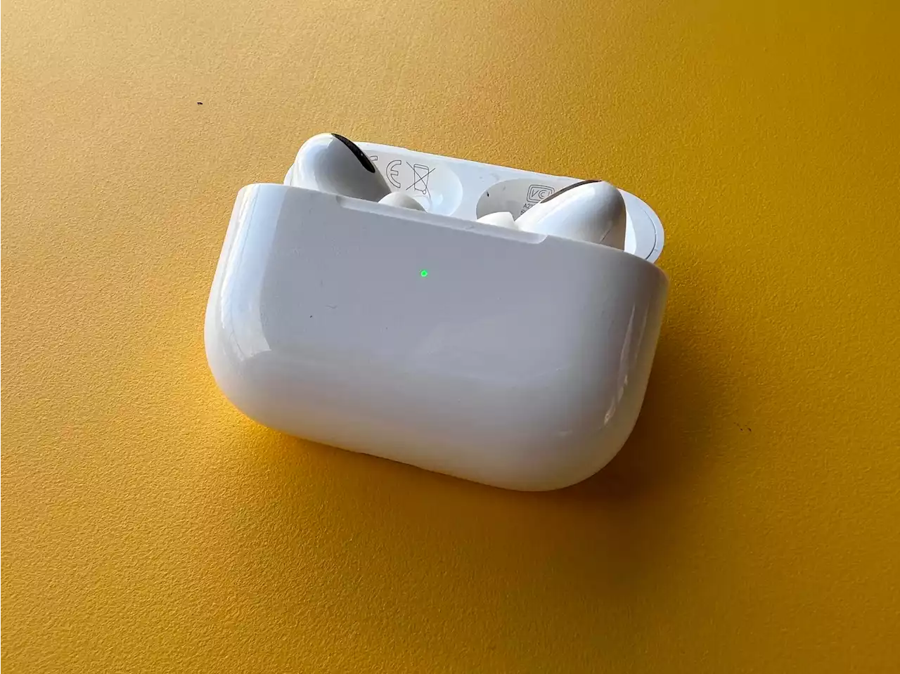 Apple Reveals Jaw-Dropping Upgrade For AirPods Pro 2