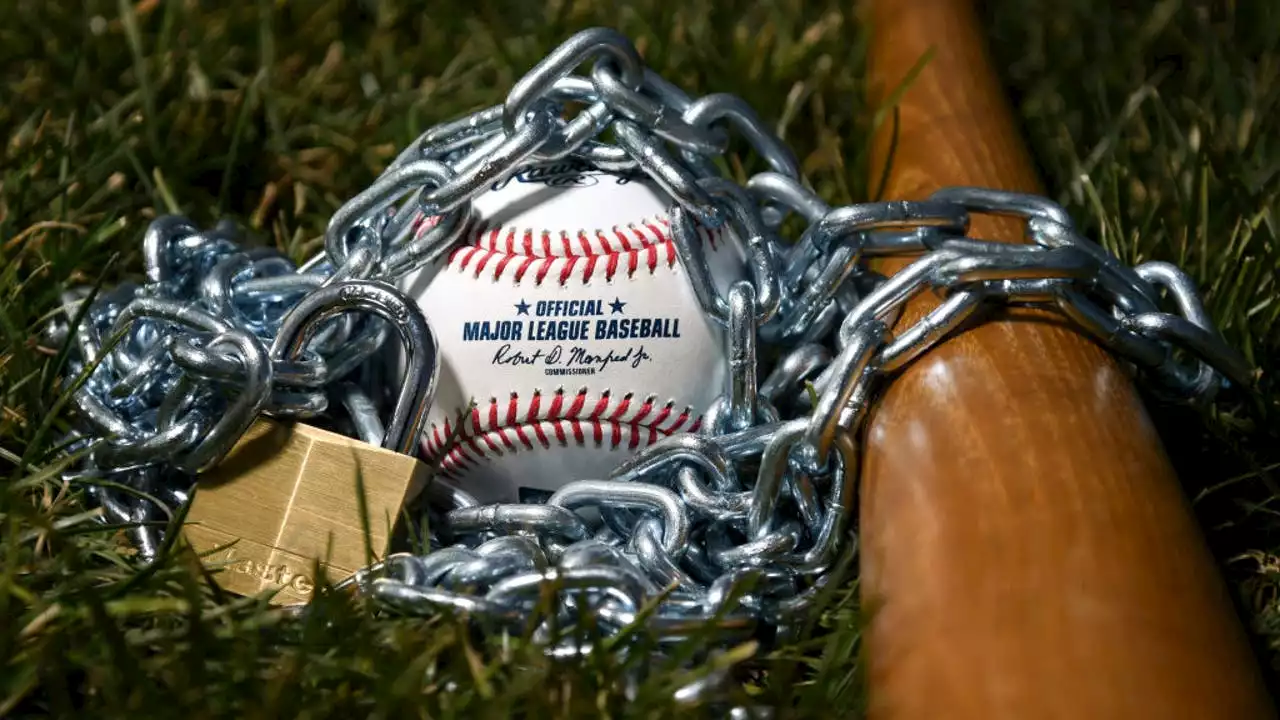 MLB lockout: Players union to present owners with counter offer on Monday