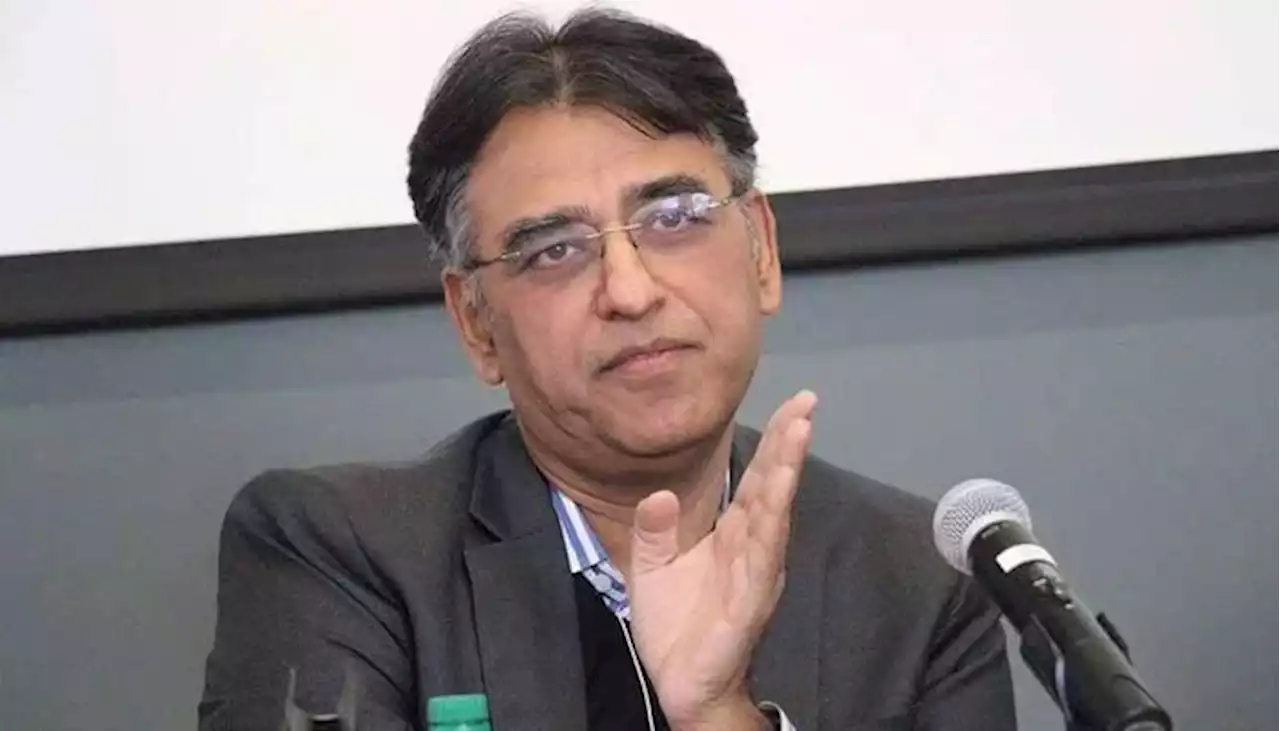 نواز شریف کو ملک سے جانےدینےکا فیصلہ کابینہ میں مشاورت کے بعدکیا گیا، اسد عمرکی وضاحت