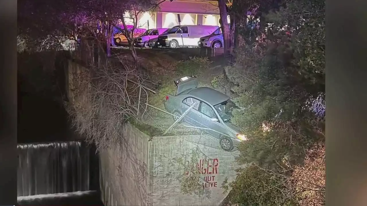 Driver allegedly fleeing Walnut Creek police found dangling 40 feet above creek