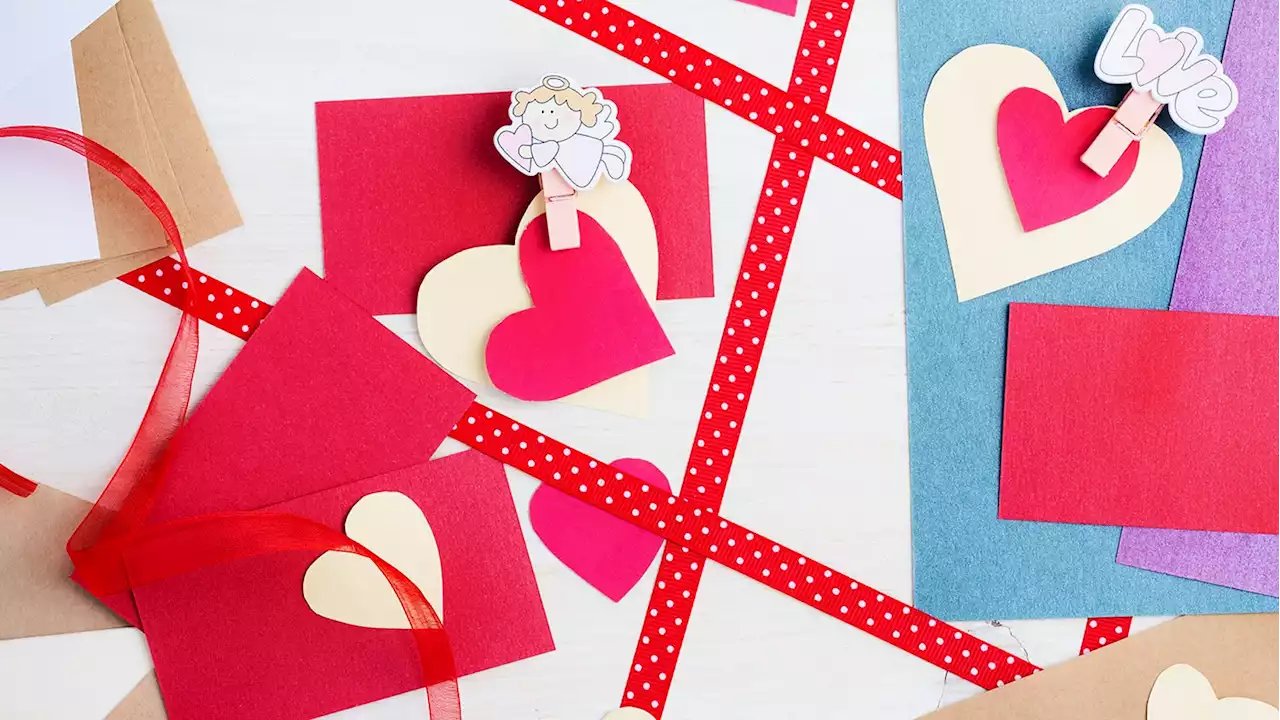 Easy Valentine’s crafts for babies