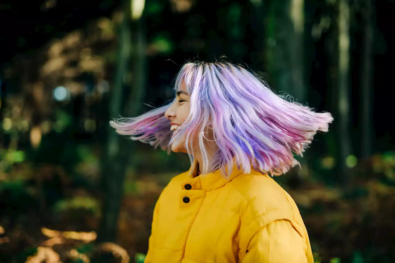 Haare färben mit Haarkreide – die Vor- und Nachteile