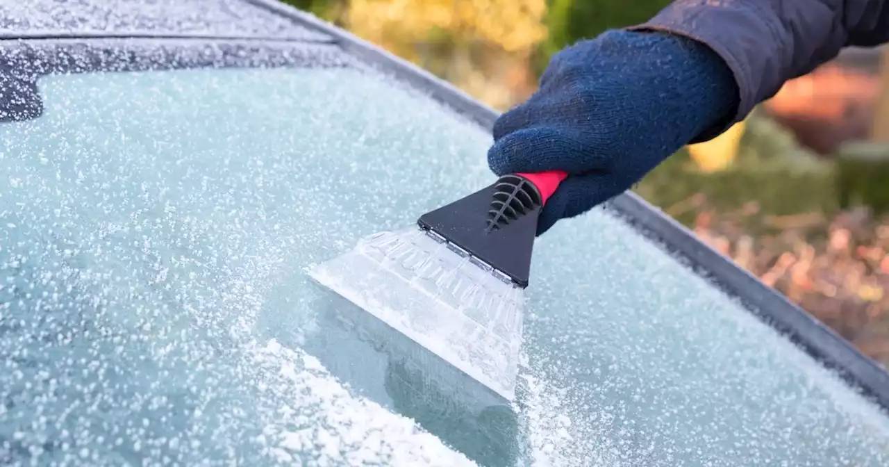 Easy solution using alcohol can help you clear ice from your windscreen quickly