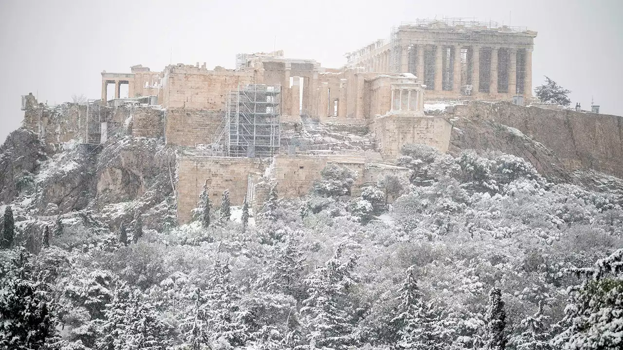 Snow blankets Athens, Greek islands and Turkey’s Istanbul