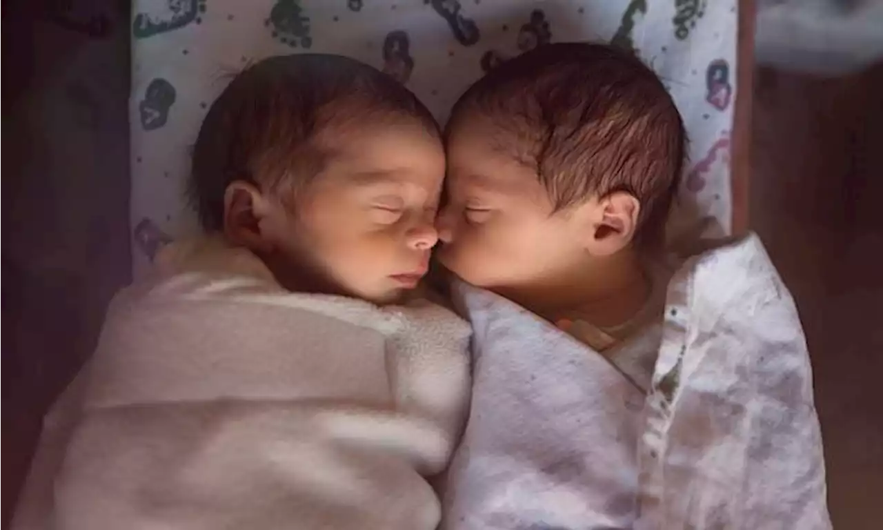 Girl demands couple adopting her twin babies let her name them