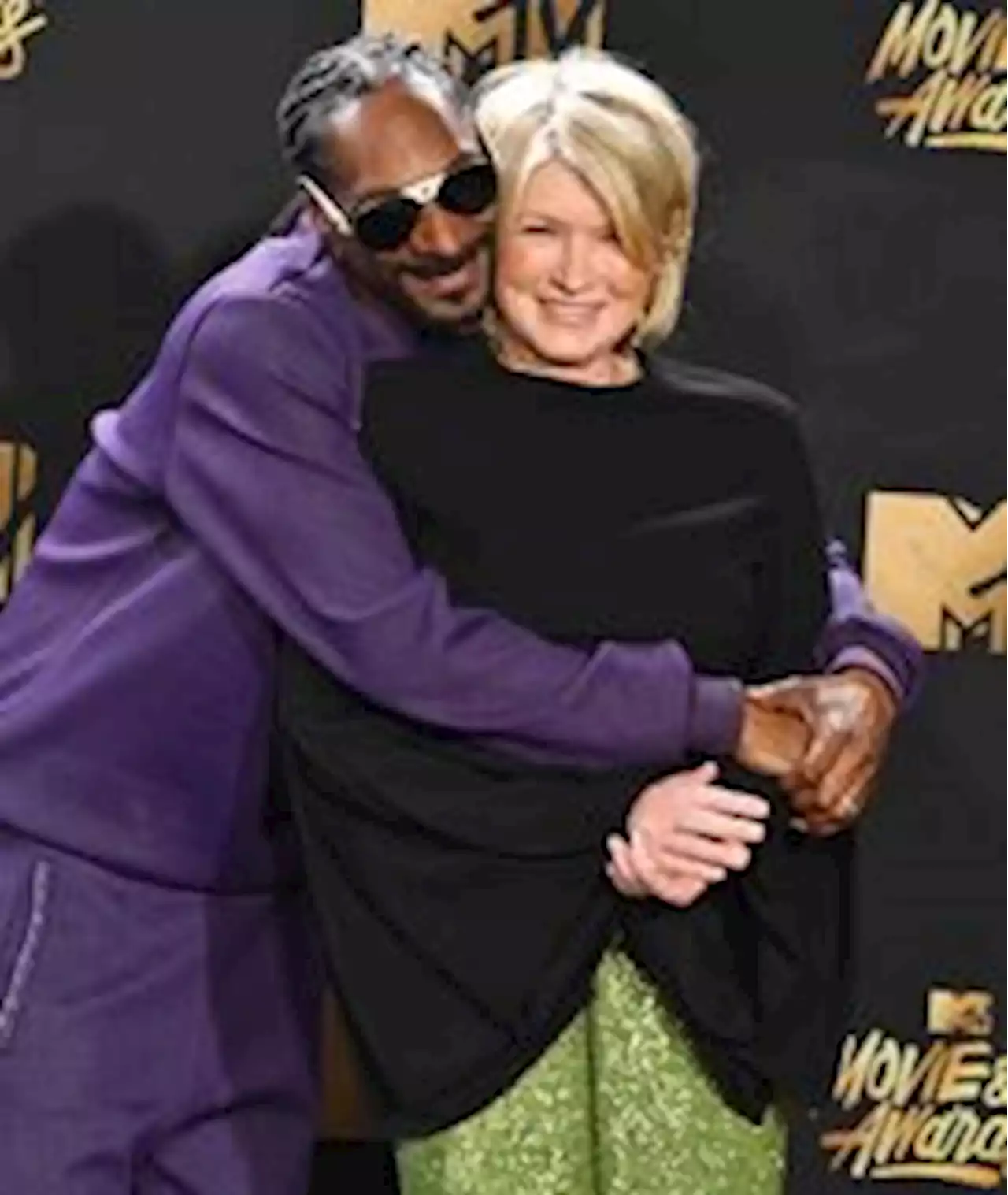 Snoop Dogg, Martha Stewart Will Host the Puppy Bowl Again