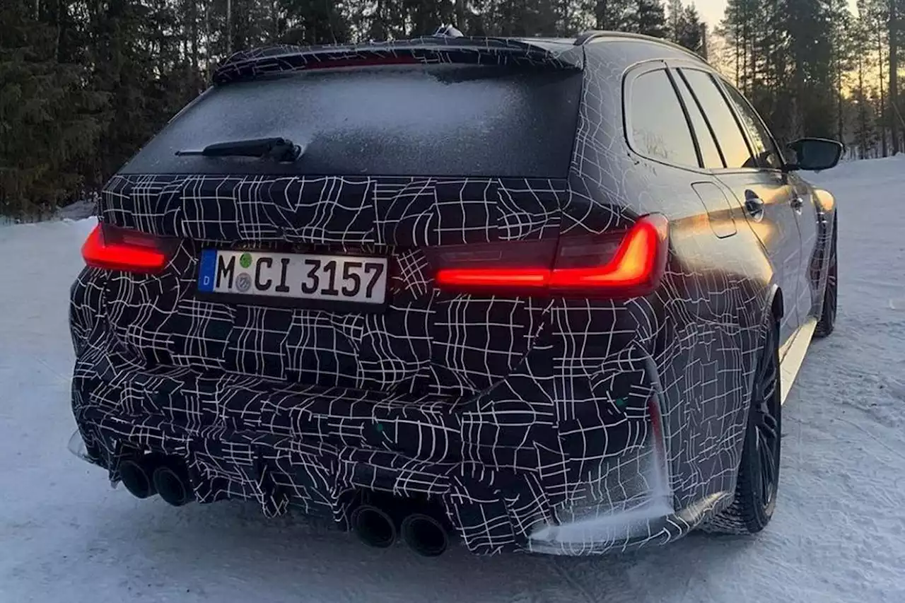 BMW M3 Touring on ice