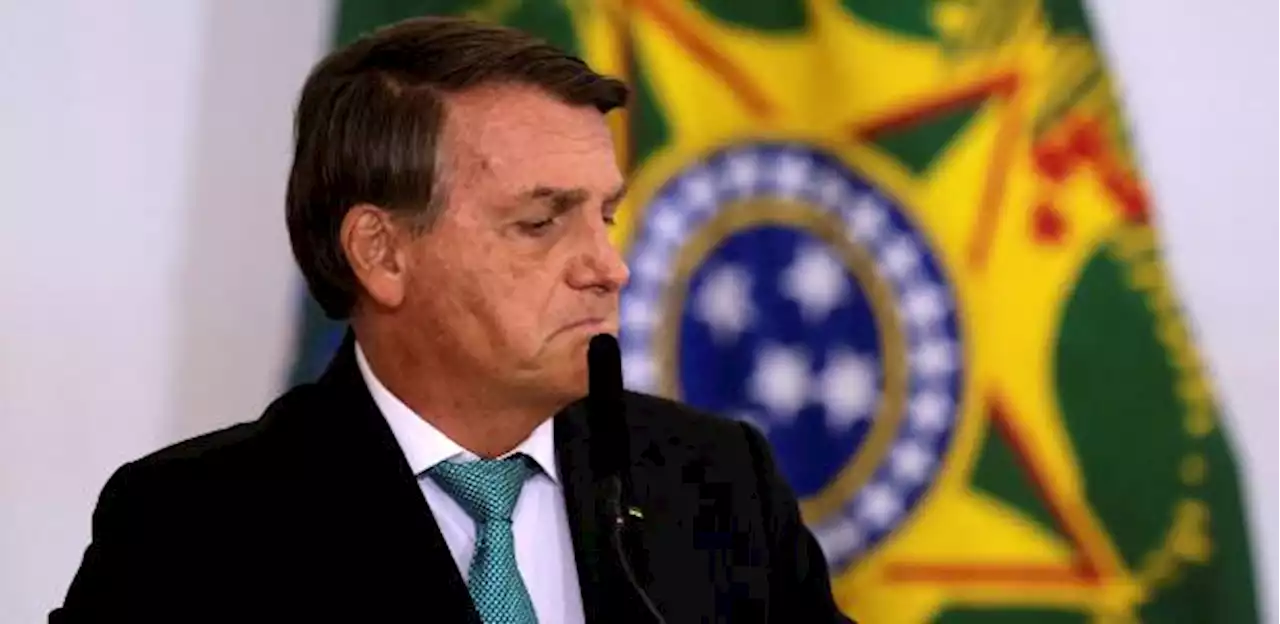 Sem divulgar vetos, Bolsonaro sanciona o Orçamento 2022