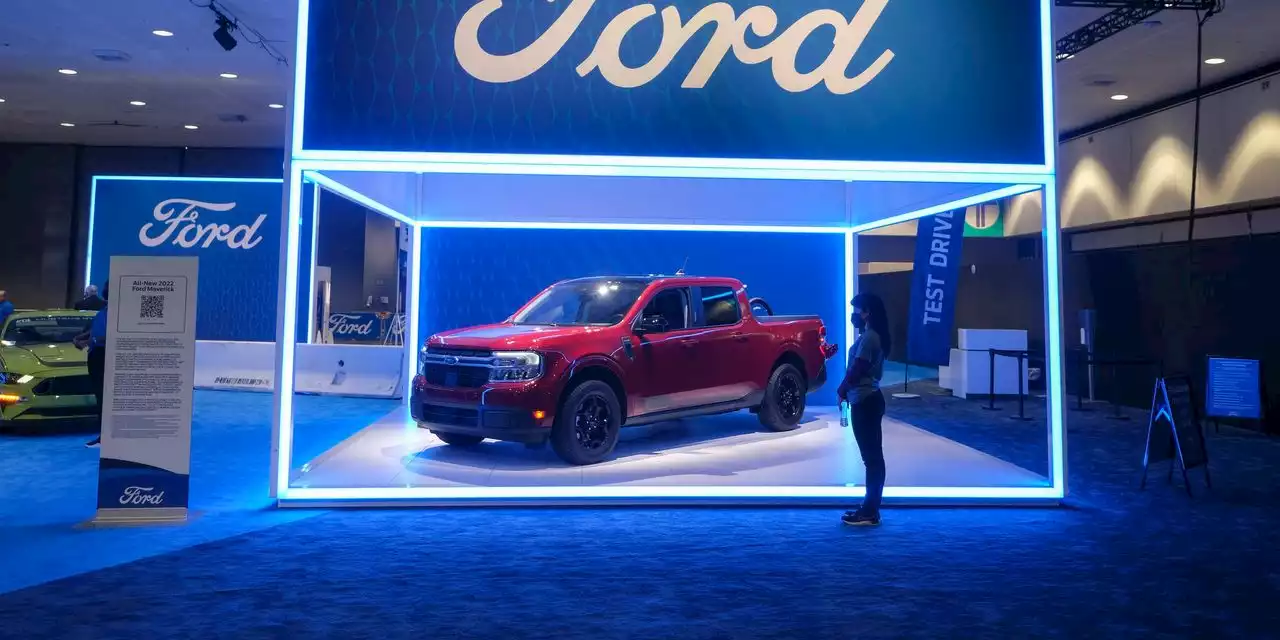 WSJ News Exclusive | Ford Shuts Off Orders for New $20,000 Maverick Pickup