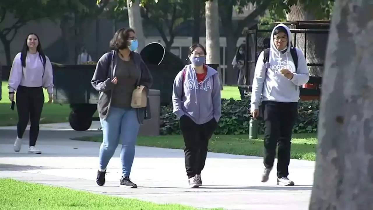 Bay Area-based company allows students to video-chat students at their potential colleges